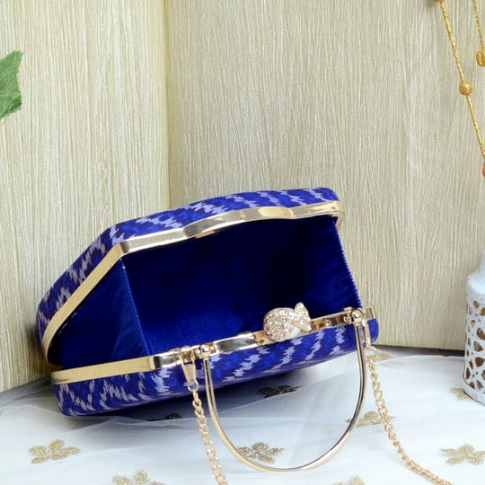 Single Ikat Patola Clutch