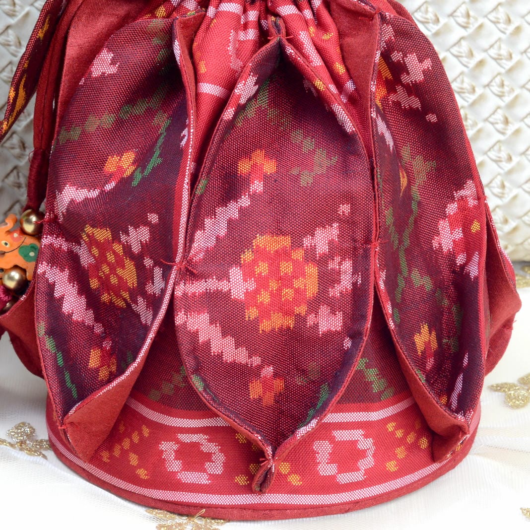 Single Ikat Patola Batwa