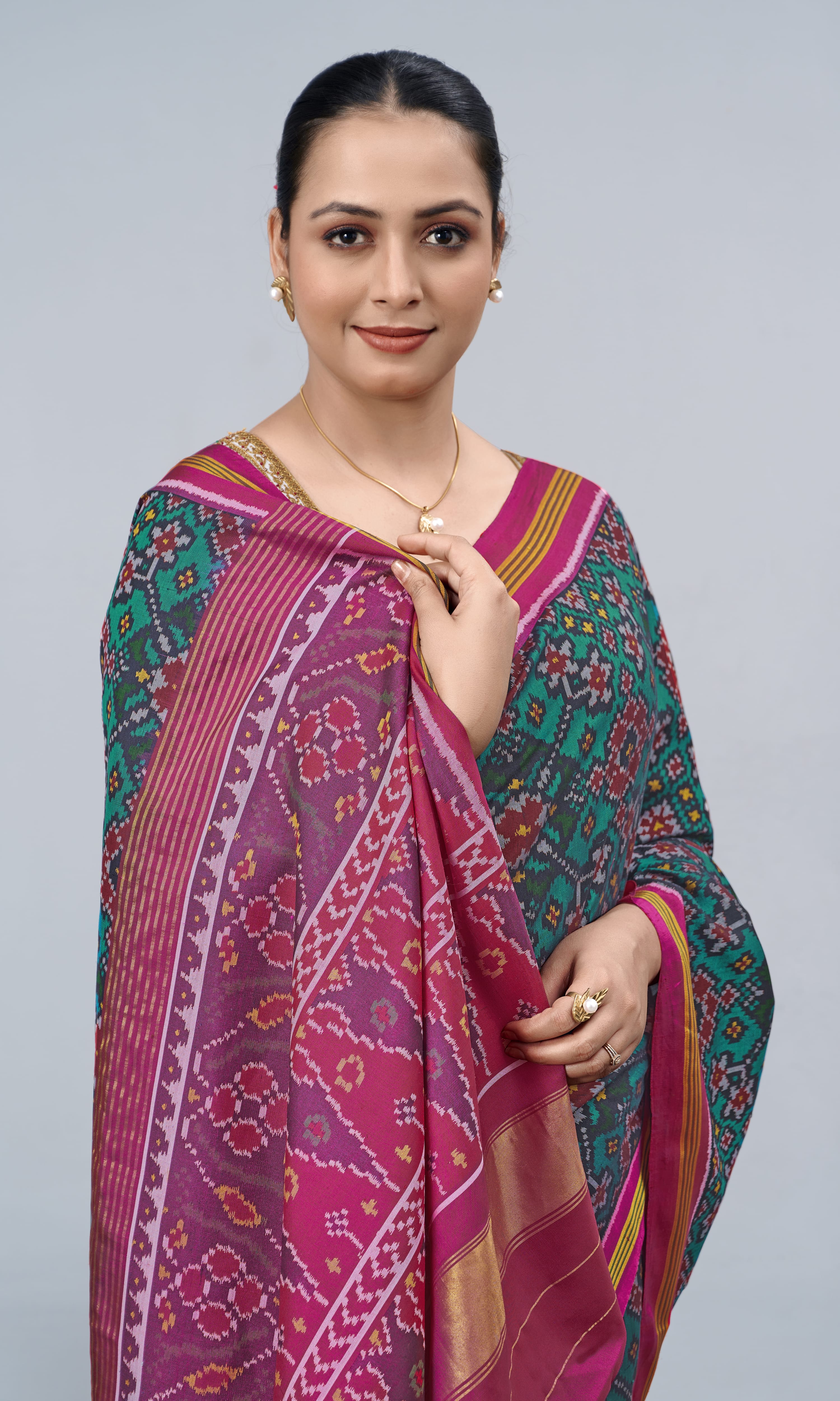 Single Ikat Patola Saree