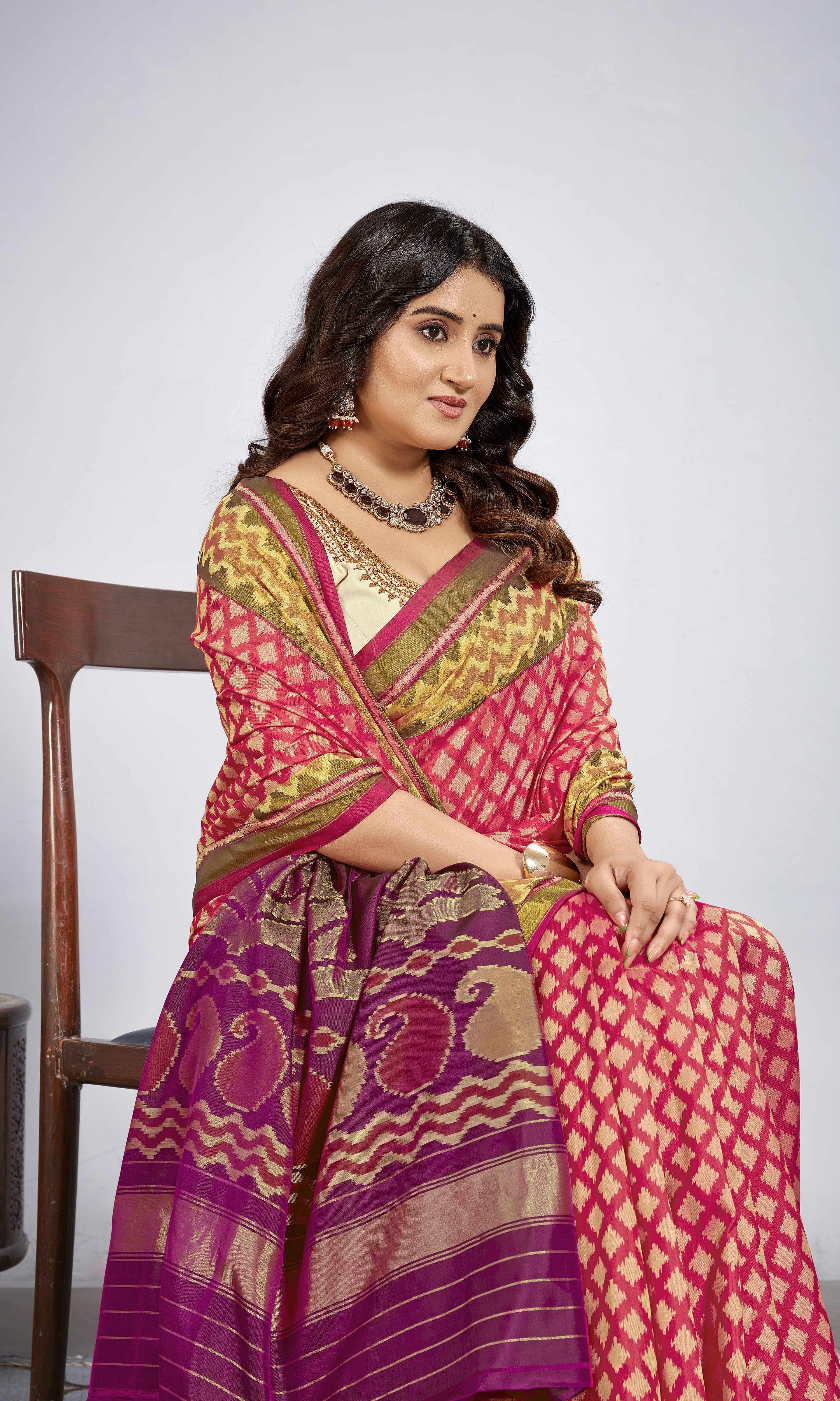 Rajkoti Patola Saree with Zari Kadva weave