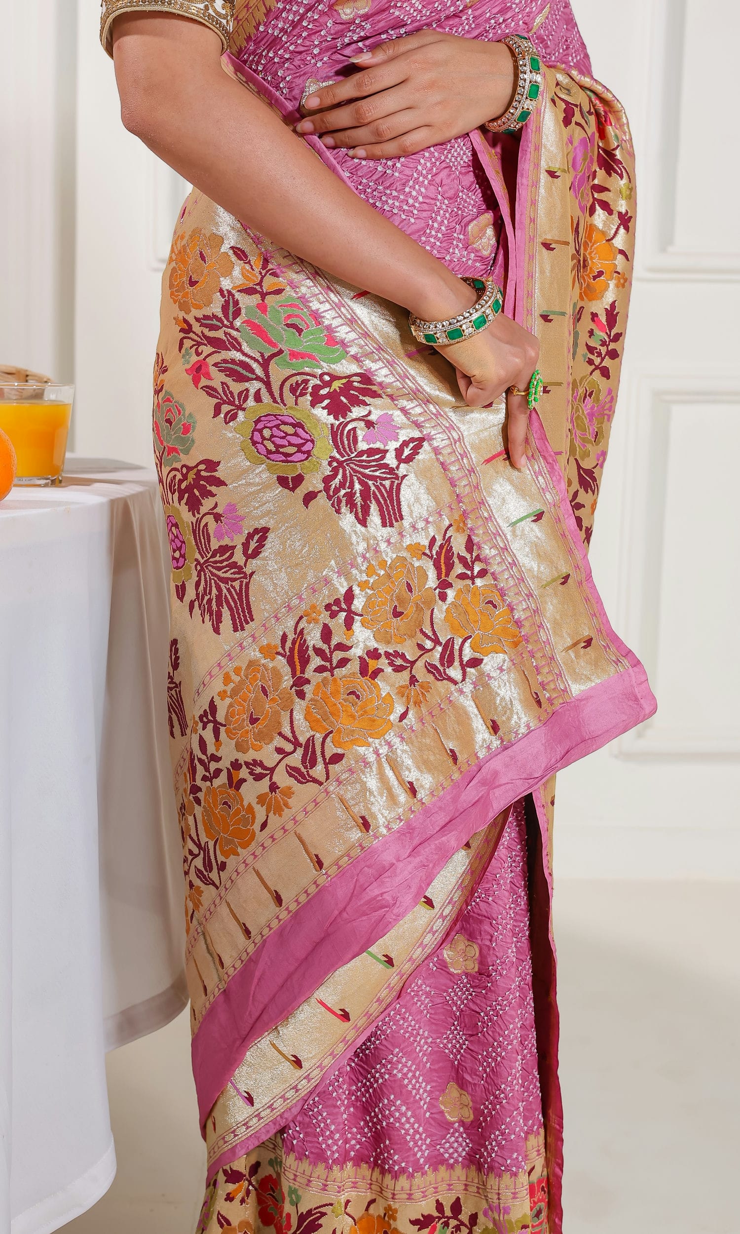 Paithani Scurt Butti with Bandhej Saree