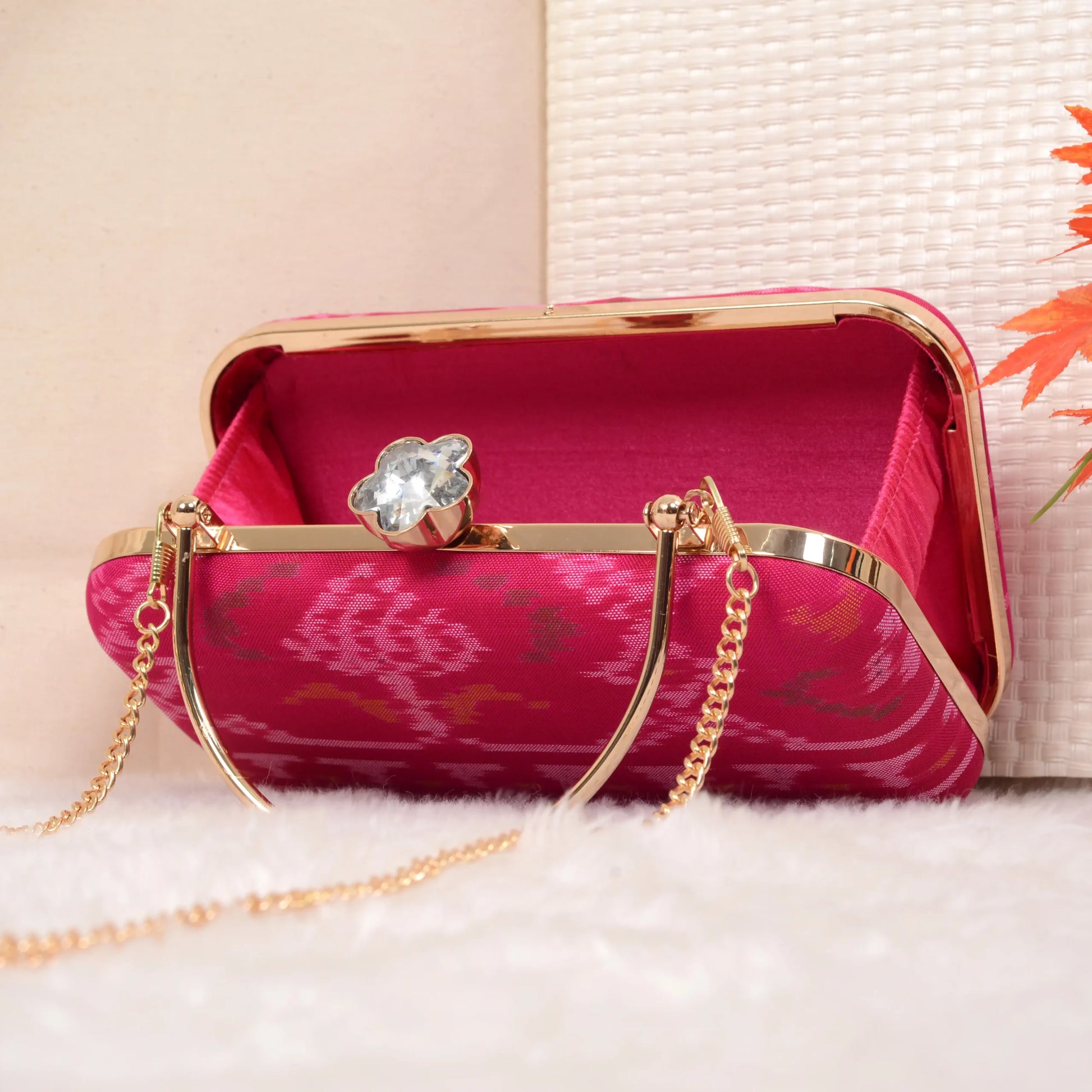Single Ikat Patola Clutch